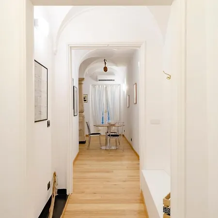 Joivy Cute Flat Near The Aquarium Genoa