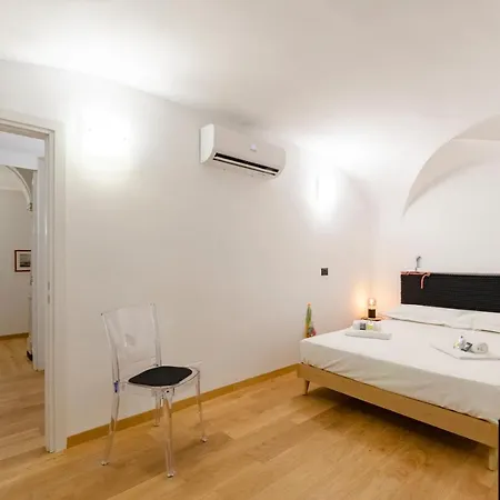 Apartment Joivy Cute Flat Near The Aquarium Genoa